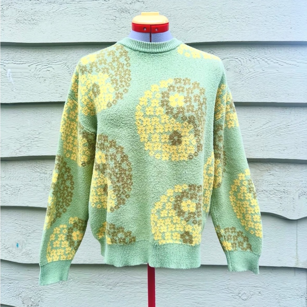 Witty Fox Green Ying & Yang Graphic Sweater